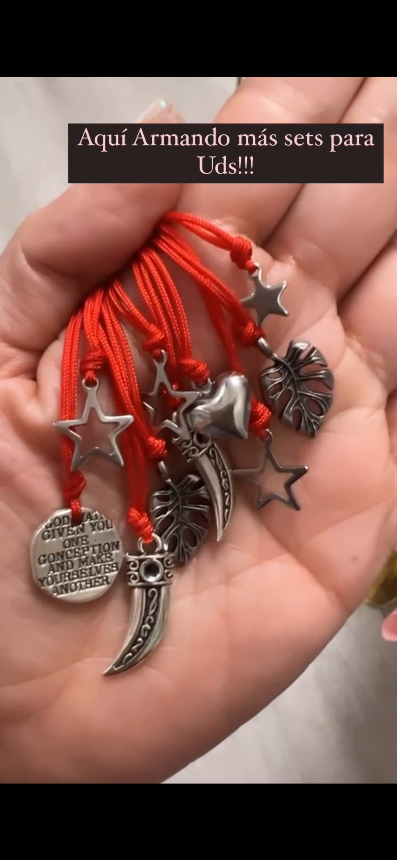 Hilitos rojos dijes pewter